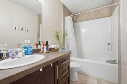 121 Sunbank Way Se, Calgary, AB 