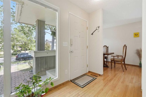 121 Sunbank Way Se, Calgary, AB 