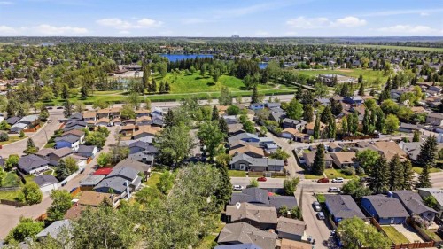 121 Sunbank Way Se, Calgary, AB 