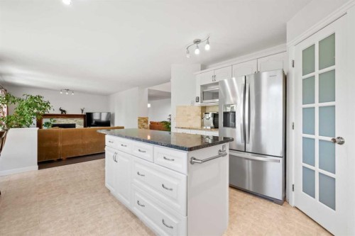 28 Mt Norquay Gate Se, Calgary, AB 