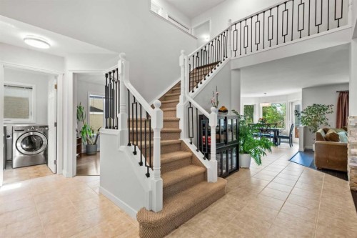 28 Mt Norquay Gate Se, Calgary, AB 