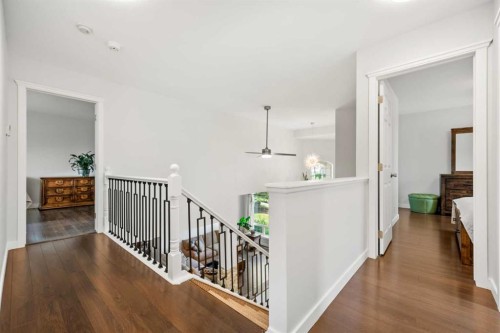 28 Mt Norquay Gate Se, Calgary, AB 