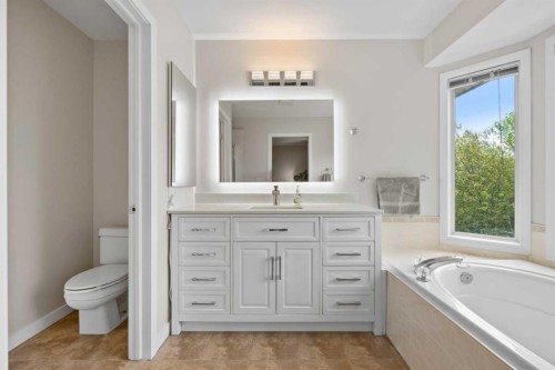 28 Mt Norquay Gate Se, Calgary, AB 