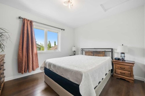 28 Mt Norquay Gate Se, Calgary, AB 