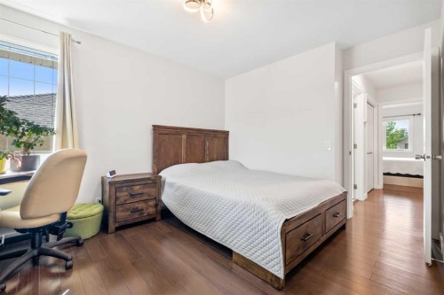 28 Mt Norquay Gate Se, Calgary, AB 