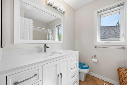 28 Mt Norquay Gate Se, Calgary, AB 