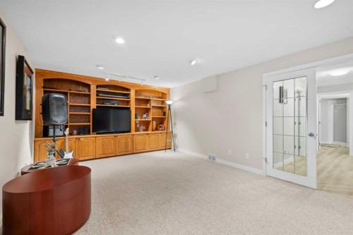 28 Mt Norquay Gate Se, Calgary, AB 
