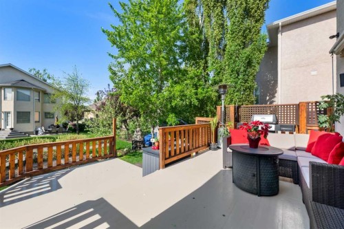 28 Mt Norquay Gate Se, Calgary, AB 