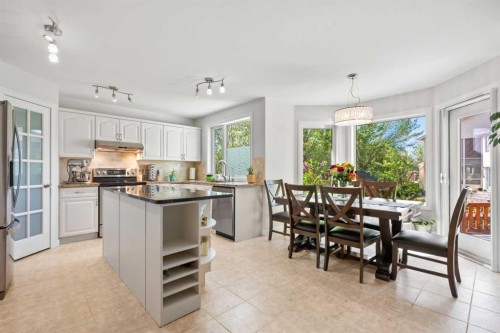 28 Mt Norquay Gate Se, Calgary, AB 