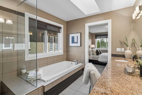 92 Panatella Crescent Nw, Calgary, AB 