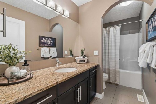 92 Panatella Crescent Nw, Calgary, AB 
