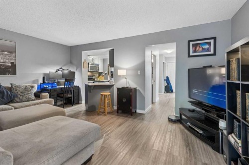 109-4810 40 Avenue Sw, Calgary, AB 