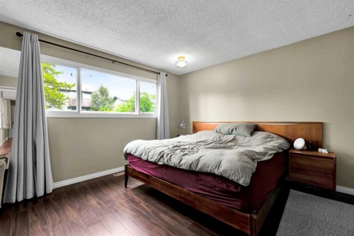131 Deer Run Close Se, Calgary, AB 