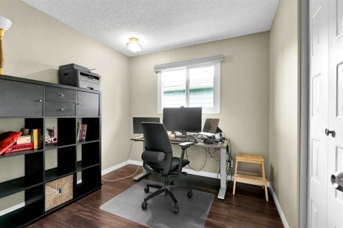 131 Deer Run Close Se, Calgary, AB 