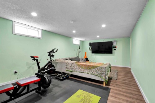 131 Deer Run Close Se, Calgary, AB 