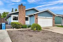131 Deer Run Close SE Calgary, AB T2J 5P7