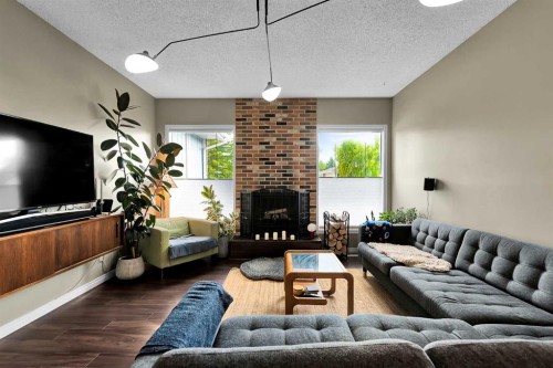 131 Deer Run Close Se, Calgary, AB 