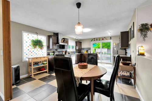 131 Deer Run Close Se, Calgary, AB 