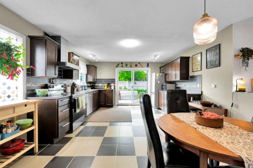131 Deer Run Close Se, Calgary, AB 