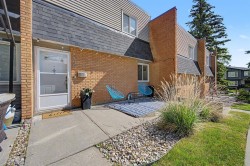 4405 33 Avenue SW Calgary, AB T3E 0Y4