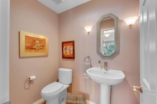 28 Woodacres Way Sw, Calgary, AB - Indoor Photo Showing Bathroom