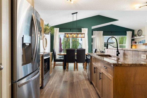 60 Sage Valley Drive Nw, Calgary, AB - Indoor Photo Showing Kitchen