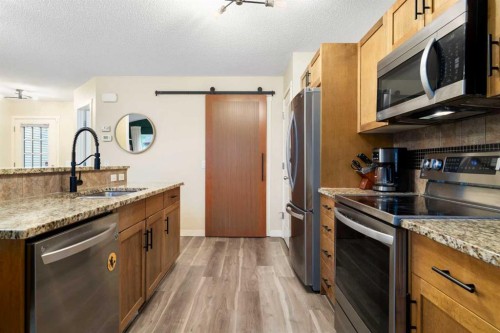 60 Sage Valley Drive Nw, Calgary, AB - Indoor Photo Showing Kitchen