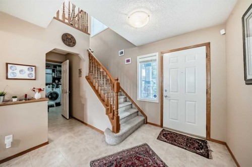 203 West Lakeview Circle, Chestermere, AB - Indoor Photo Showing Other Room