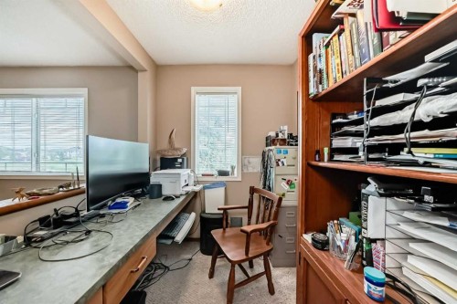 203 West Lakeview Circle, Chestermere, AB - Indoor Photo Showing Office