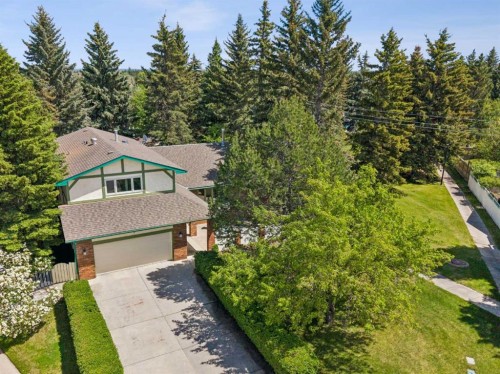 7 Brookpark Bay Sw, Calgary, AB 