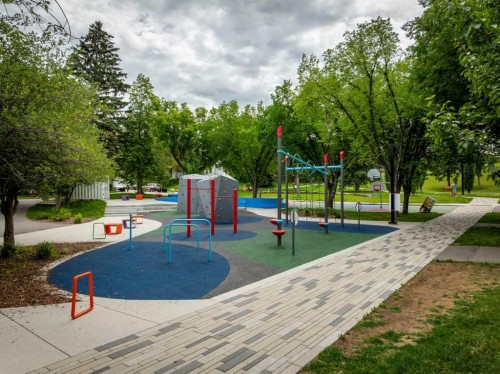 2317 16 Street Sw, Calgary, AB - Outdoor