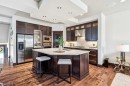 2317 16 Street Sw, Calgary, AB  - Indoor Photo Showing Kitchen With Upgraded Kitchen 