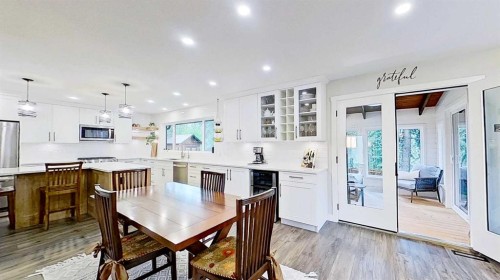 15 Echlin Court, Bragg Creek, AB 