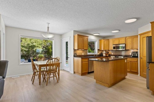 368 Sienna Park Drive Sw, Calgary, AB 