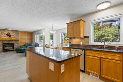 368 Sienna Park Drive Sw, Calgary, AB 