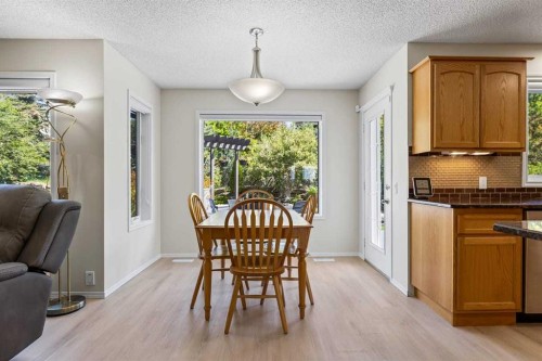 368 Sienna Park Drive Sw, Calgary, AB 