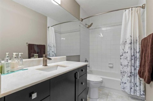 368 Sienna Park Drive Sw, Calgary, AB 
