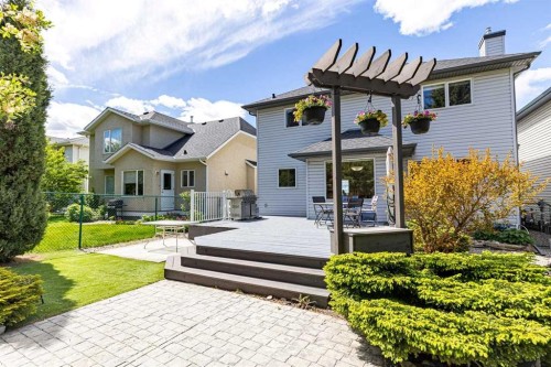 368 Sienna Park Drive Sw, Calgary, AB 