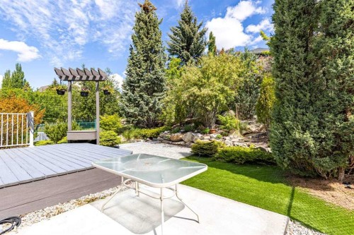 368 Sienna Park Drive Sw, Calgary, AB 