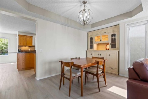 368 Sienna Park Drive Sw, Calgary, AB 