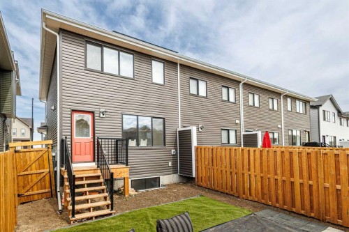 19825 45 Street Se, Calgary, AB 