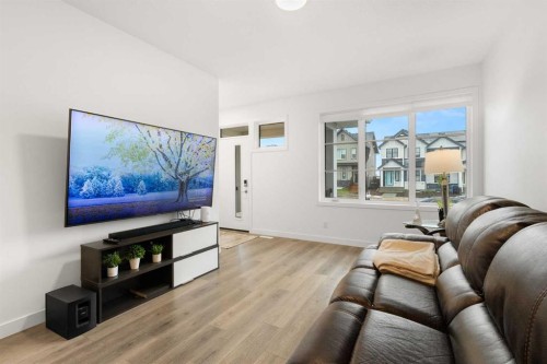 19825 45 Street Se, Calgary, AB 