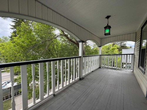 332 12 Avenue Nw, Calgary, AB 