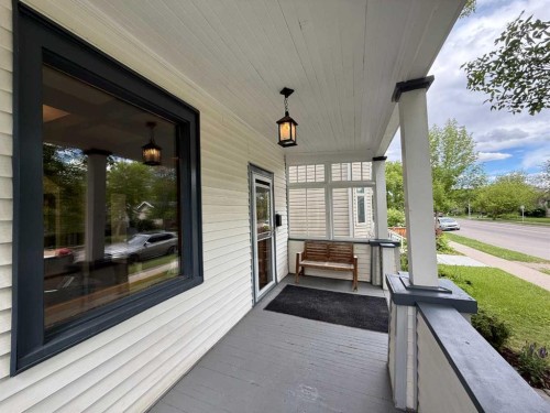 332 12 Avenue Nw, Calgary, AB 