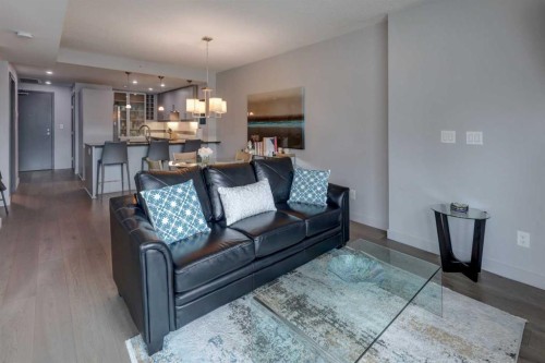 1406-888 4 Avenue Sw, Calgary, AB - Indoor Photo Showing Living Room