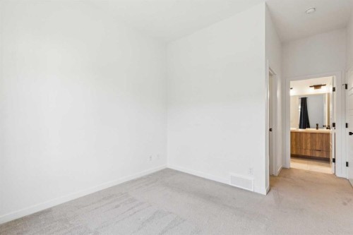 146 Walgrove Common Se, Calgary, AB - Indoor Photo Showing Other Room