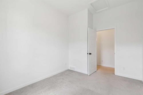 146 Walgrove Common Se, Calgary, AB - Indoor Photo Showing Other Room