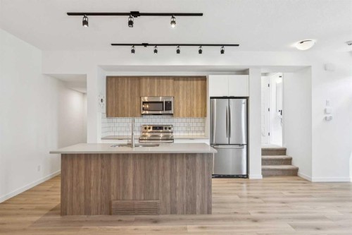 146 Walgrove Common Se, Calgary, AB - Indoor Photo Showing Kitchen With Double Sink