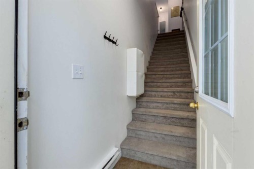 26 Auburn Bay Common Se, Calgary, AB - Indoor Photo Showing Other Room