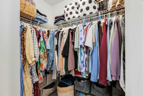 26 Auburn Bay Common Se, Calgary, AB - Indoor With Storage